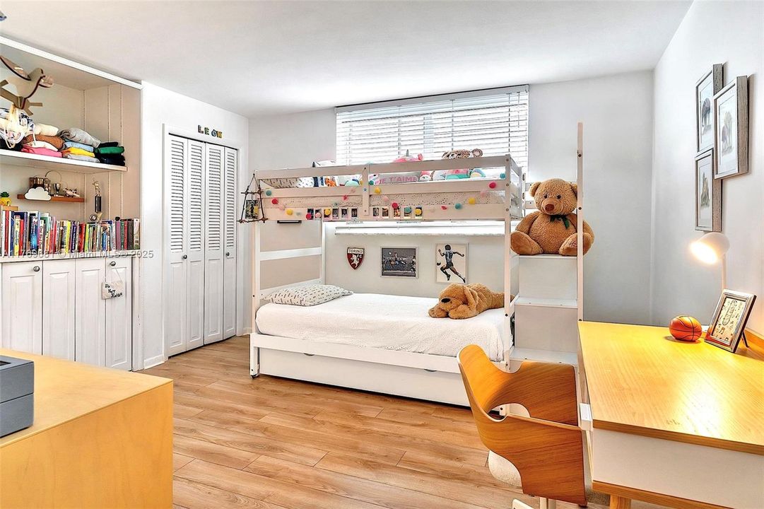 Recently Sold: $2,675,000 (3 beds, 3 baths, 1772 Square Feet)