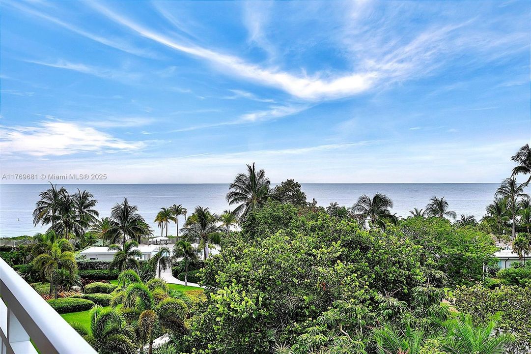 Recently Sold: $2,675,000 (3 beds, 3 baths, 1772 Square Feet)