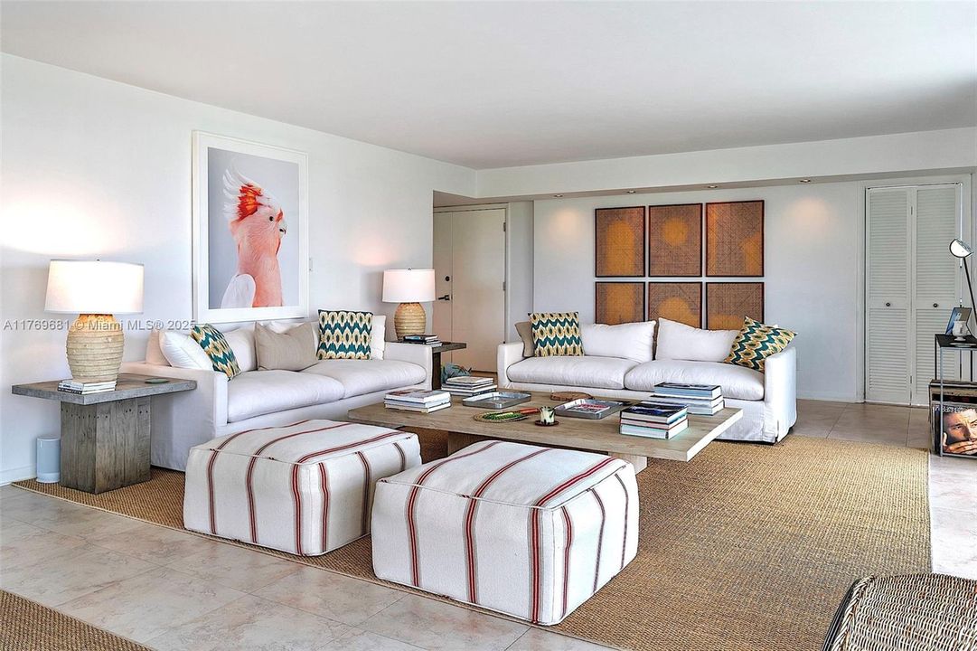 Recently Sold: $2,675,000 (3 beds, 3 baths, 1772 Square Feet)