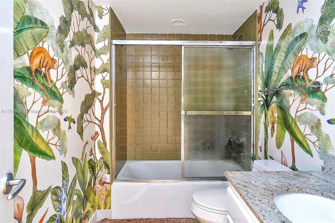 Recently Sold: $2,675,000 (3 beds, 3 baths, 1772 Square Feet)