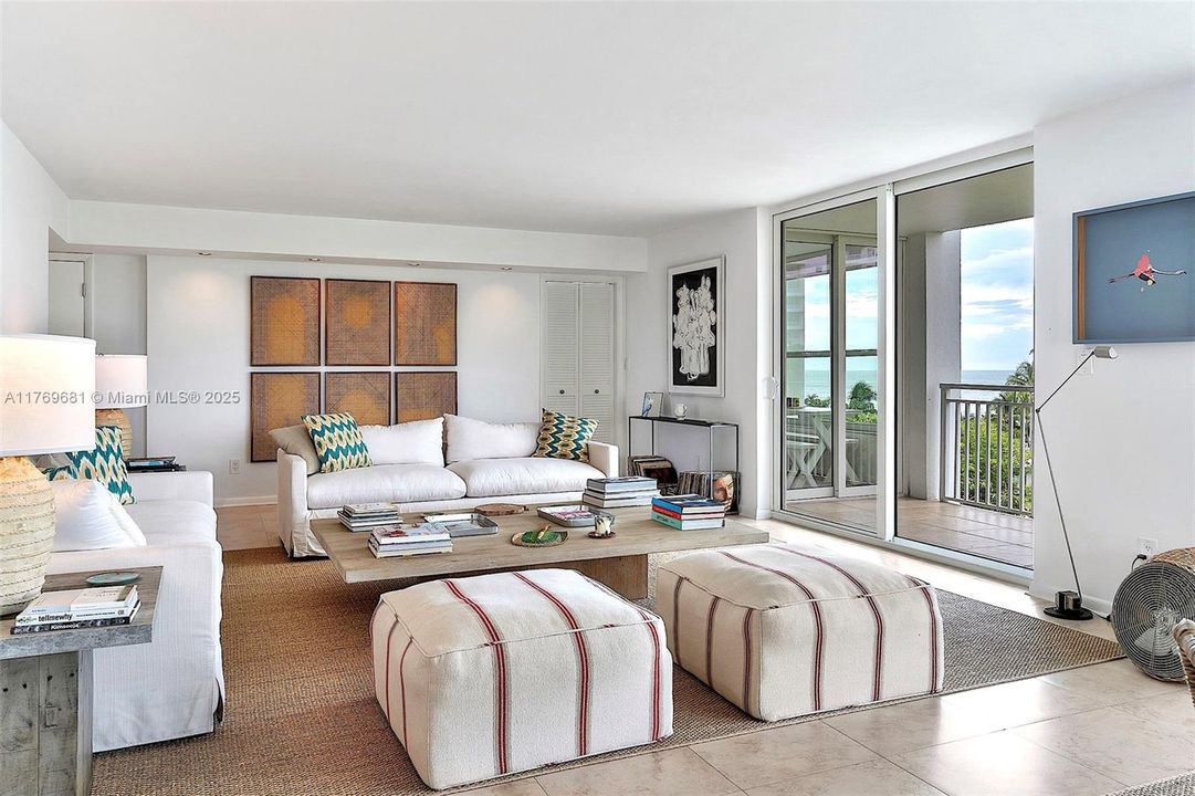 Recently Sold: $2,675,000 (3 beds, 3 baths, 1772 Square Feet)