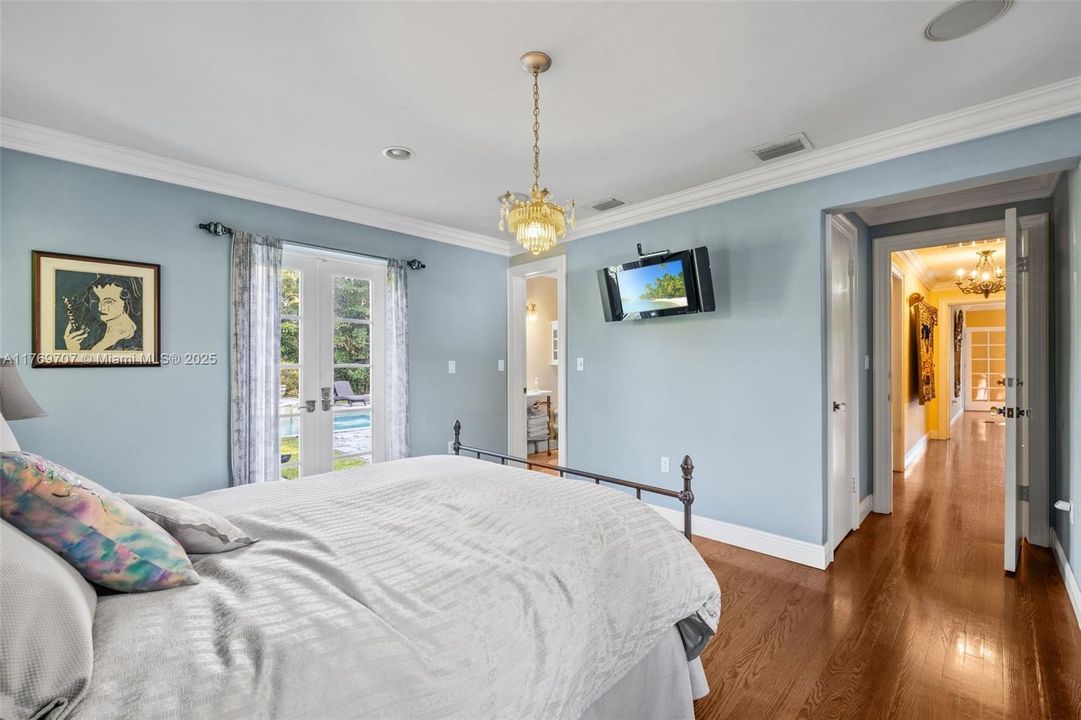 Recently Sold: $3,250,000 (4 beds, 4 baths, 4267 Square Feet)