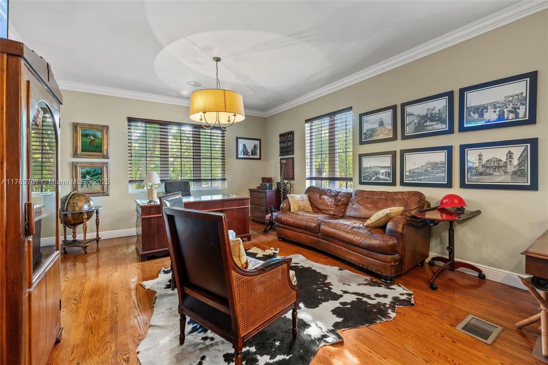 Recently Sold: $3,250,000 (4 beds, 4 baths, 4267 Square Feet)