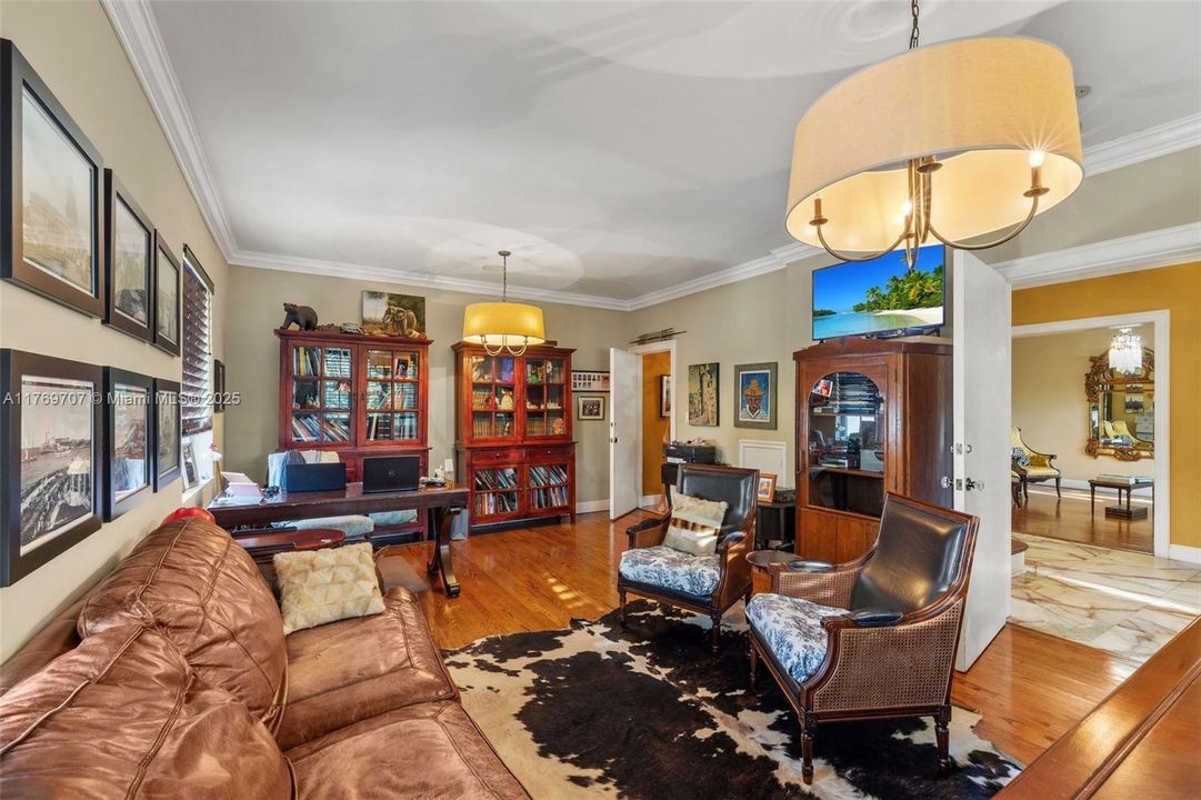 Recently Sold: $3,250,000 (4 beds, 4 baths, 4267 Square Feet)