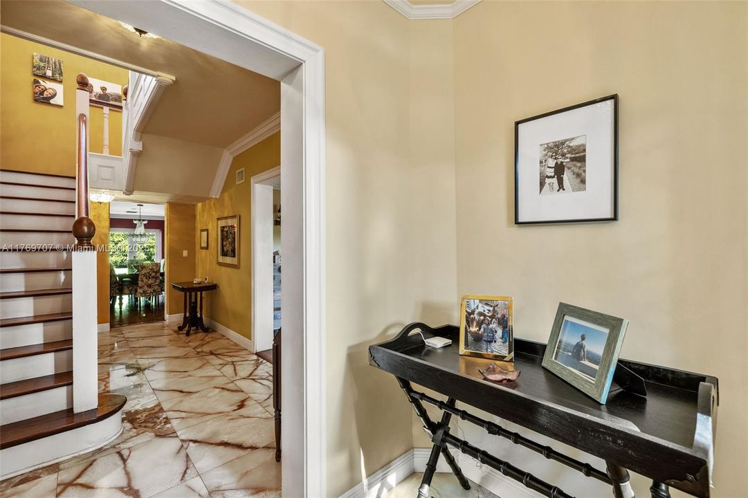 Recently Sold: $3,250,000 (4 beds, 4 baths, 4267 Square Feet)