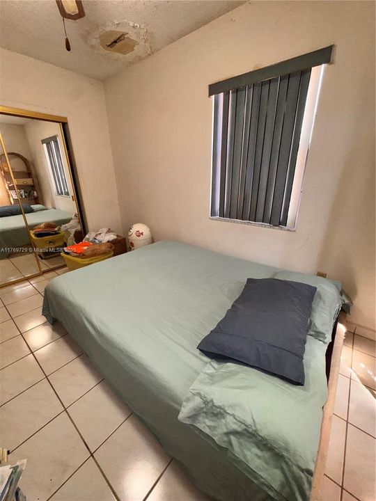 Activo con contrato: $450,000 (3 camas, 3 baños, 1803 Pies cuadrados)