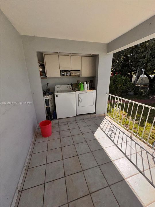 Activo con contrato: $450,000 (3 camas, 3 baños, 1803 Pies cuadrados)