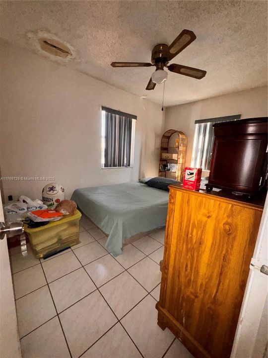 Activo con contrato: $450,000 (3 camas, 3 baños, 1803 Pies cuadrados)