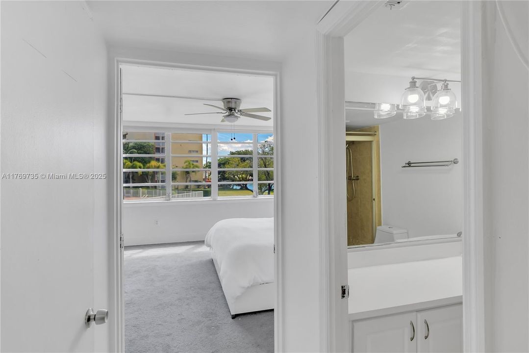 Vendido Recientemente: $199,000 (2 camas, 2 baños, 1317 Pies cuadrados)