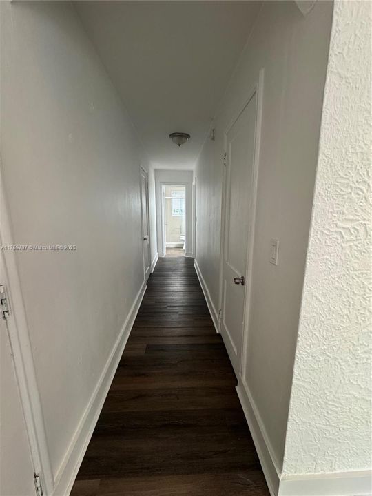 Recientemente alquilado: $2,099 (1 camas, 1 baños, 3611 Pies cuadrados)