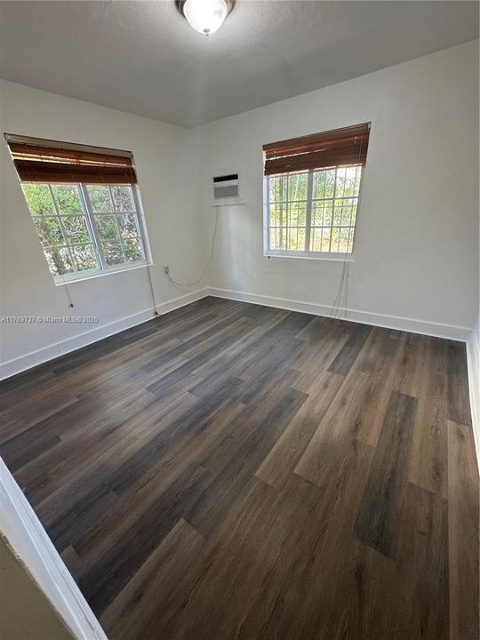 Recientemente alquilado: $2,099 (1 camas, 1 baños, 3611 Pies cuadrados)