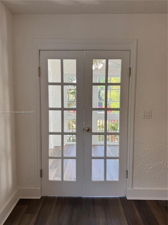 Recientemente alquilado: $2,099 (1 camas, 1 baños, 3611 Pies cuadrados)