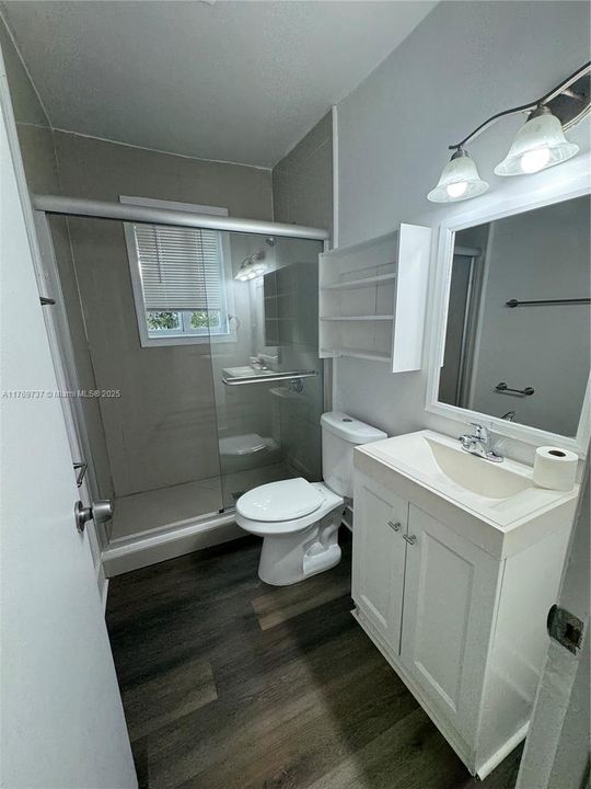 Recientemente alquilado: $2,099 (1 camas, 1 baños, 3611 Pies cuadrados)