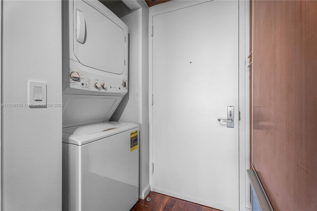 Recientemente alquilado: $2,400 (0 camas, 1 baños, 501 Pies cuadrados)