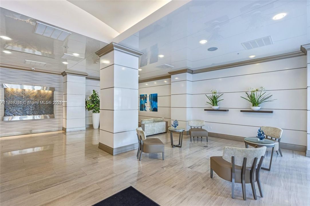 Recently Sold: $315,000 (1 beds, 1 baths, 1000 Square Feet)