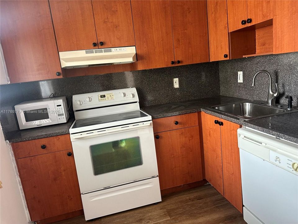 En Venta: $169,000 (1 camas, 1 baños, 840 Pies cuadrados)