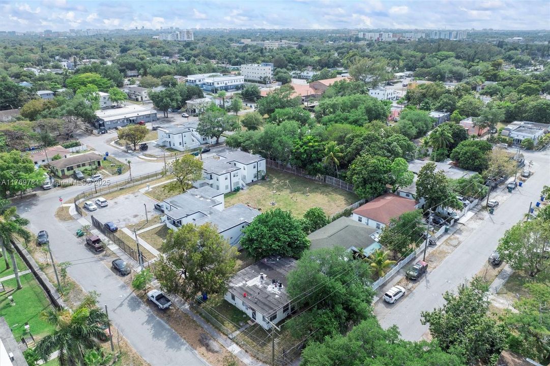 Recently Sold: $429,000 (0 beds, 0 baths, 1320 Square Feet)