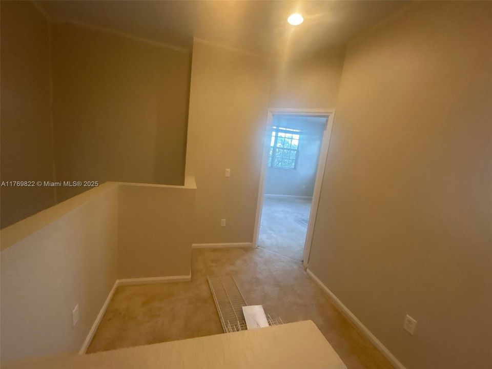 Recently Sold: $375,000 (4 beds, 3 baths, 1580 Square Feet)