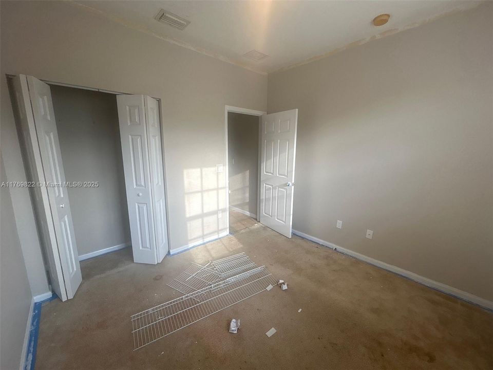 Recently Sold: $375,000 (4 beds, 3 baths, 1580 Square Feet)