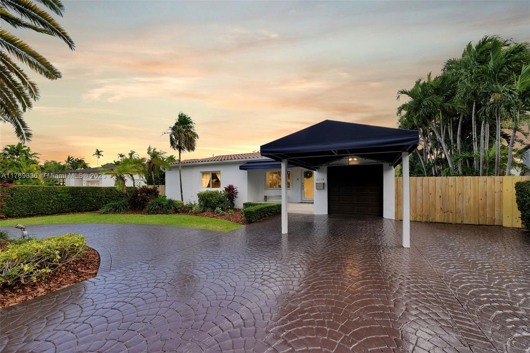 Recently Rented: $8,000 (3 beds, 3 baths, 1824 Square Feet)