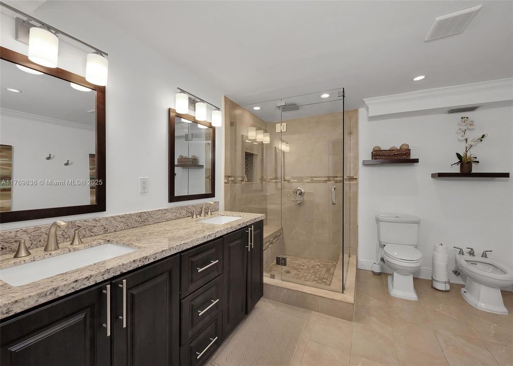 Recently Rented: $8,000 (3 beds, 3 baths, 1824 Square Feet)