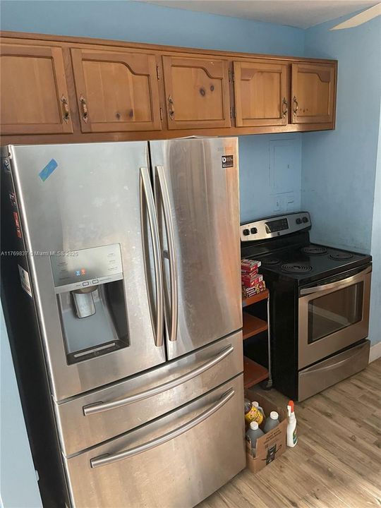 Vendido Recientemente: $485,000 (3 camas, 1 baños, 1000 Pies cuadrados)