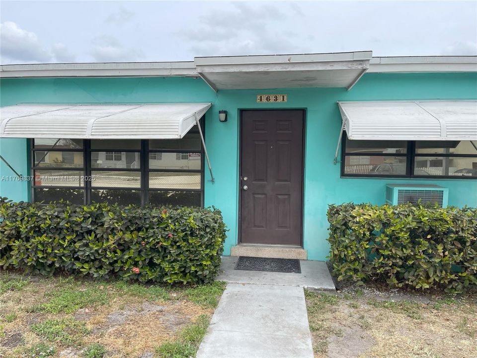 Vendido Recientemente: $485,000 (3 camas, 1 baños, 1000 Pies cuadrados)