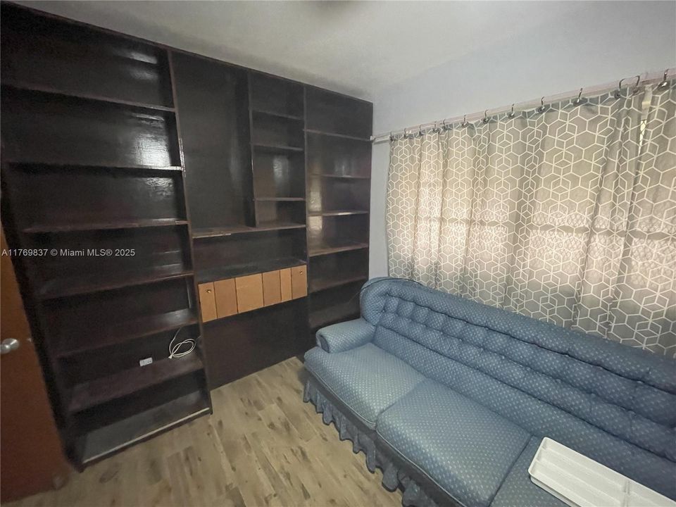 Vendido Recientemente: $485,000 (3 camas, 1 baños, 1000 Pies cuadrados)