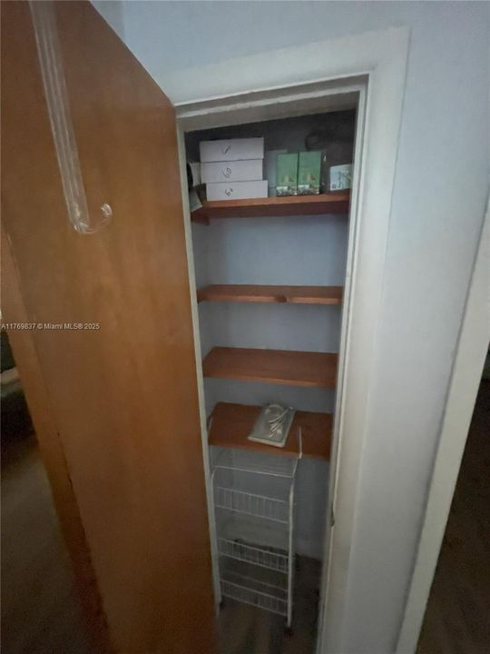 Vendido Recientemente: $485,000 (3 camas, 1 baños, 1000 Pies cuadrados)