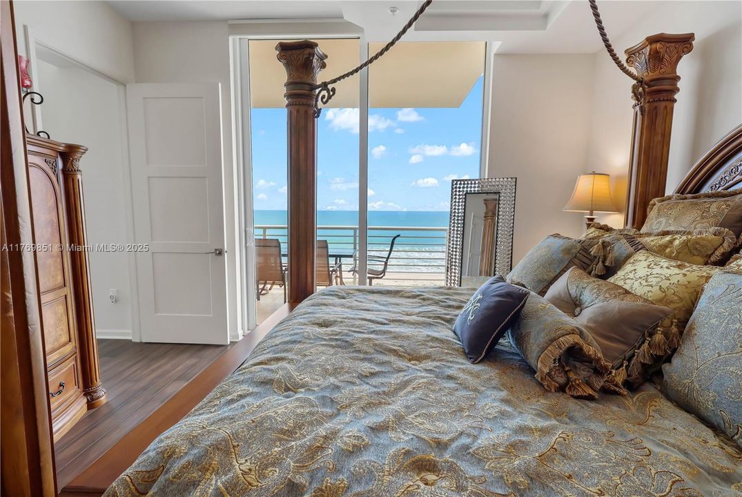 待售: $1,450,000 (2 贝兹, 2 浴室, 1534 平方英尺)