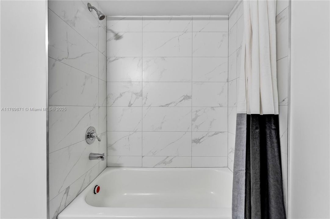 Recientemente alquilado: $2,700 (2 camas, 1 baños, 1200 Pies cuadrados)