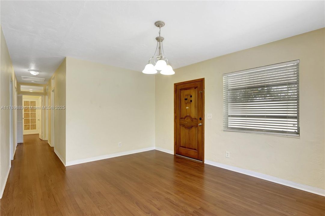 For Sale: $849,000 (5 beds, 4 baths, 2251 Square Feet)