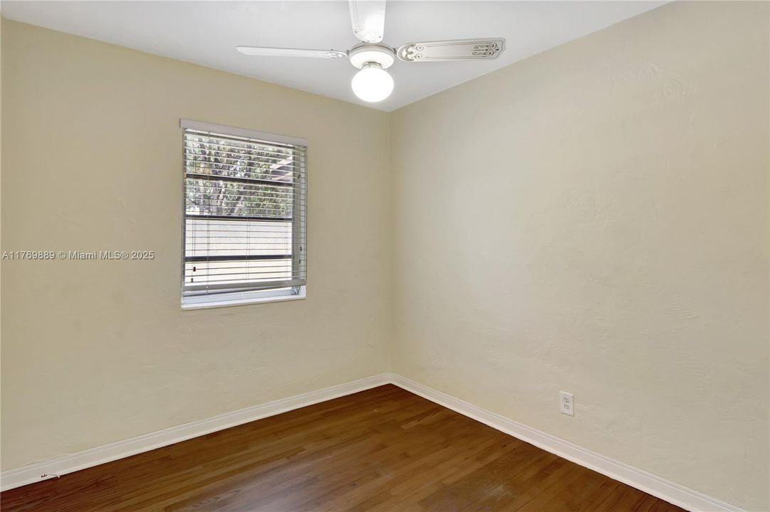 For Sale: $849,000 (5 beds, 4 baths, 2251 Square Feet)