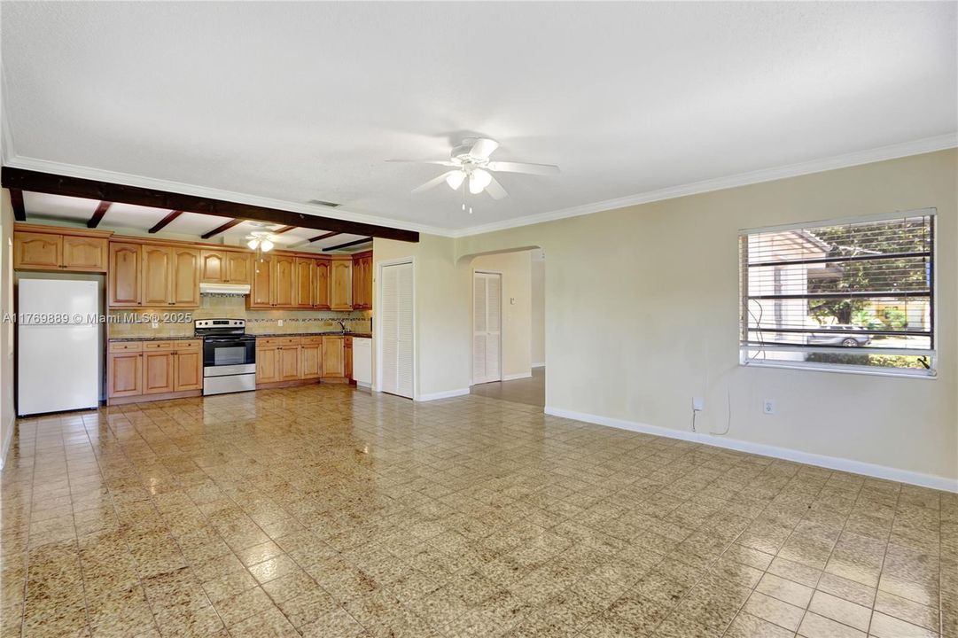 For Sale: $849,000 (5 beds, 4 baths, 2251 Square Feet)