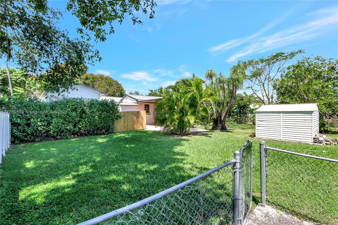 For Sale: $849,000 (5 beds, 4 baths, 2251 Square Feet)