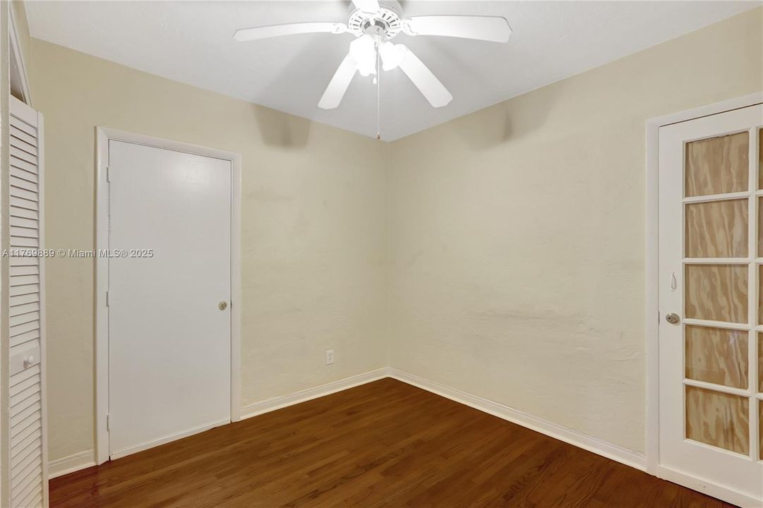 For Sale: $849,000 (5 beds, 4 baths, 2251 Square Feet)