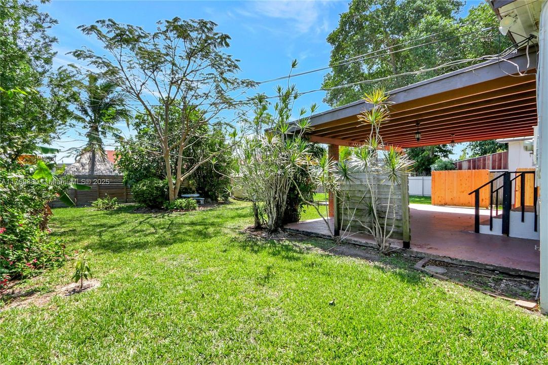 For Sale: $849,000 (5 beds, 4 baths, 2251 Square Feet)