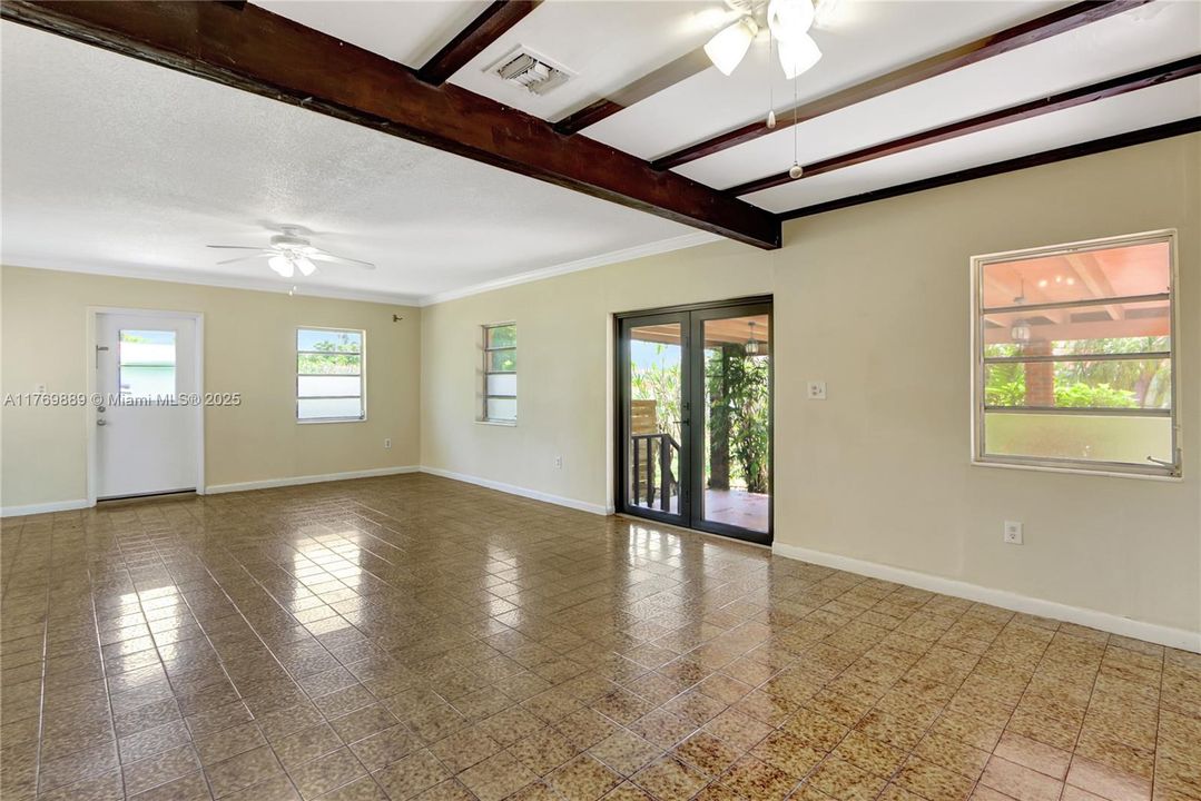 For Sale: $849,000 (5 beds, 4 baths, 2251 Square Feet)