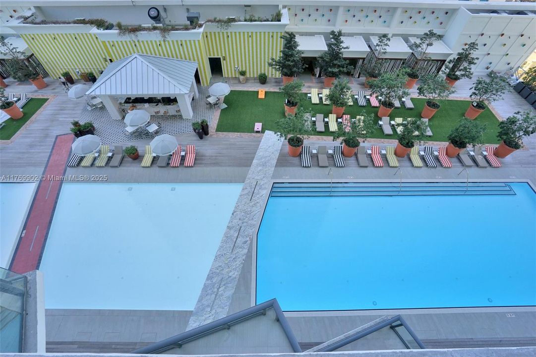 Recently Sold: $565,000 (1 beds, 1 baths, 649 Square Feet)