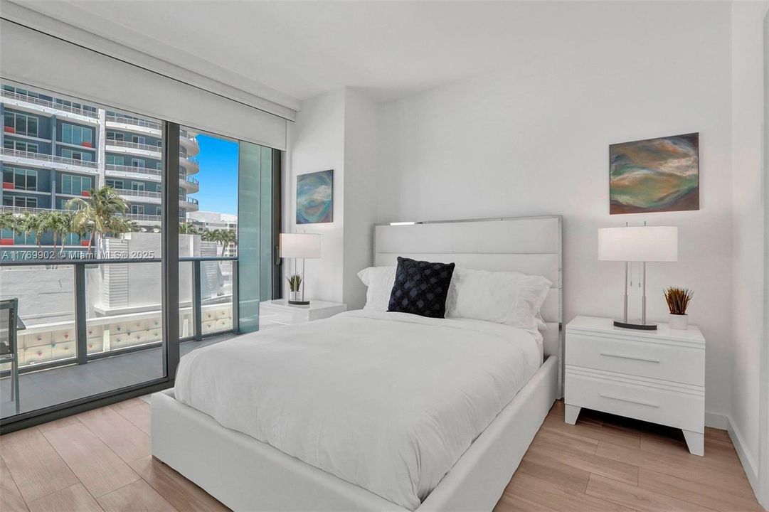Recently Sold: $565,000 (1 beds, 1 baths, 649 Square Feet)