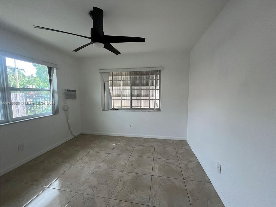 Vendido Recientemente: $660,000 (0 camas, 0 baños, 1732 Pies cuadrados)