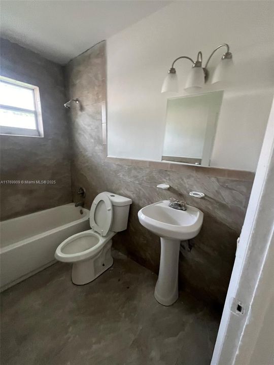 Vendido Recientemente: $660,000 (0 camas, 0 baños, 1732 Pies cuadrados)