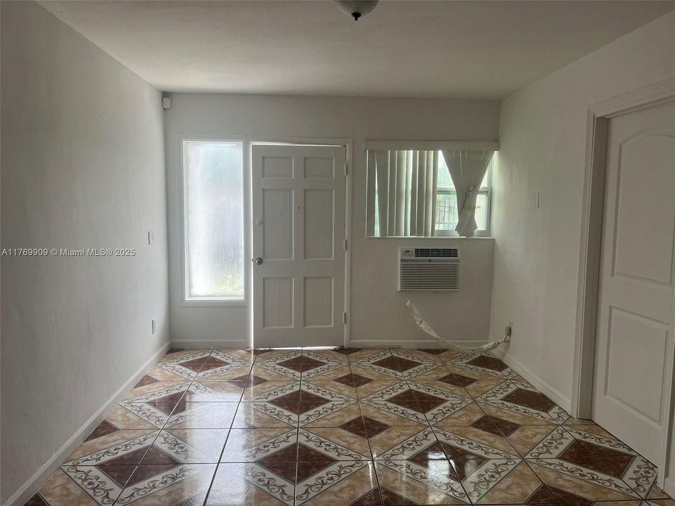Vendido Recientemente: $660,000 (0 camas, 0 baños, 1732 Pies cuadrados)