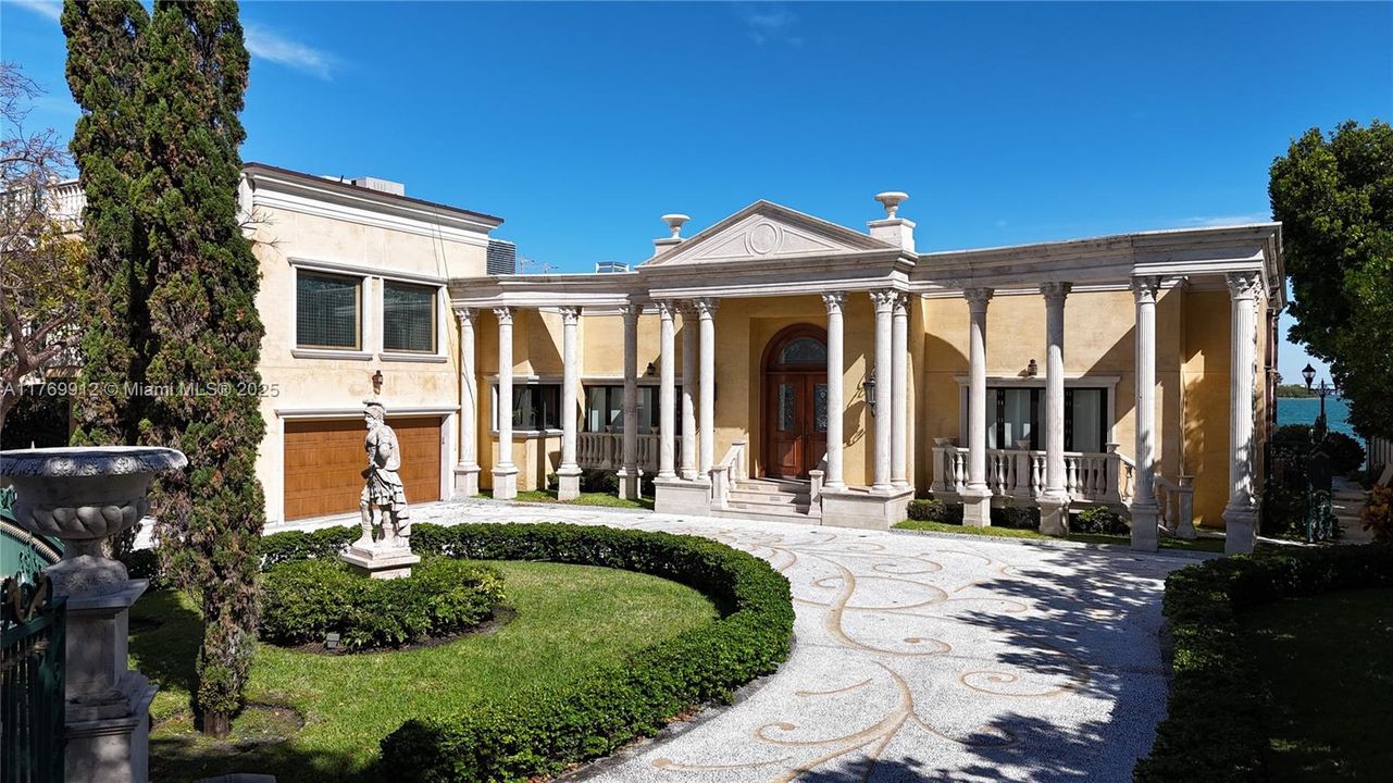 For Sale: $24,900,000 (4 beds, 4 baths, 3605 Square Feet)