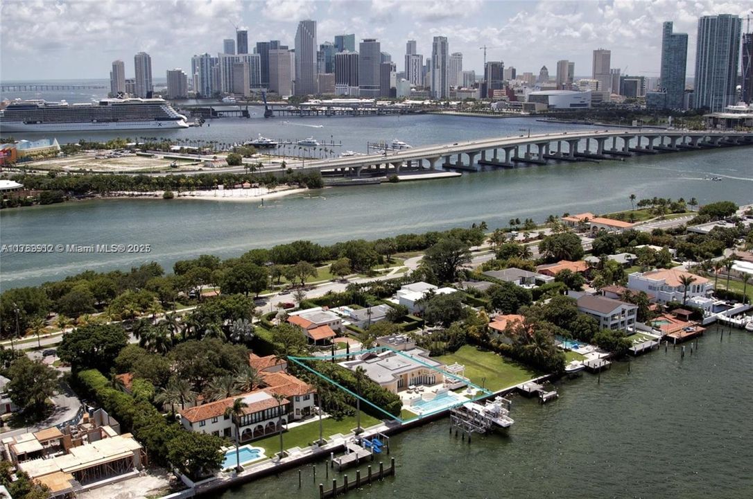 For Sale: $24,900,000 (4 beds, 4 baths, 3605 Square Feet)