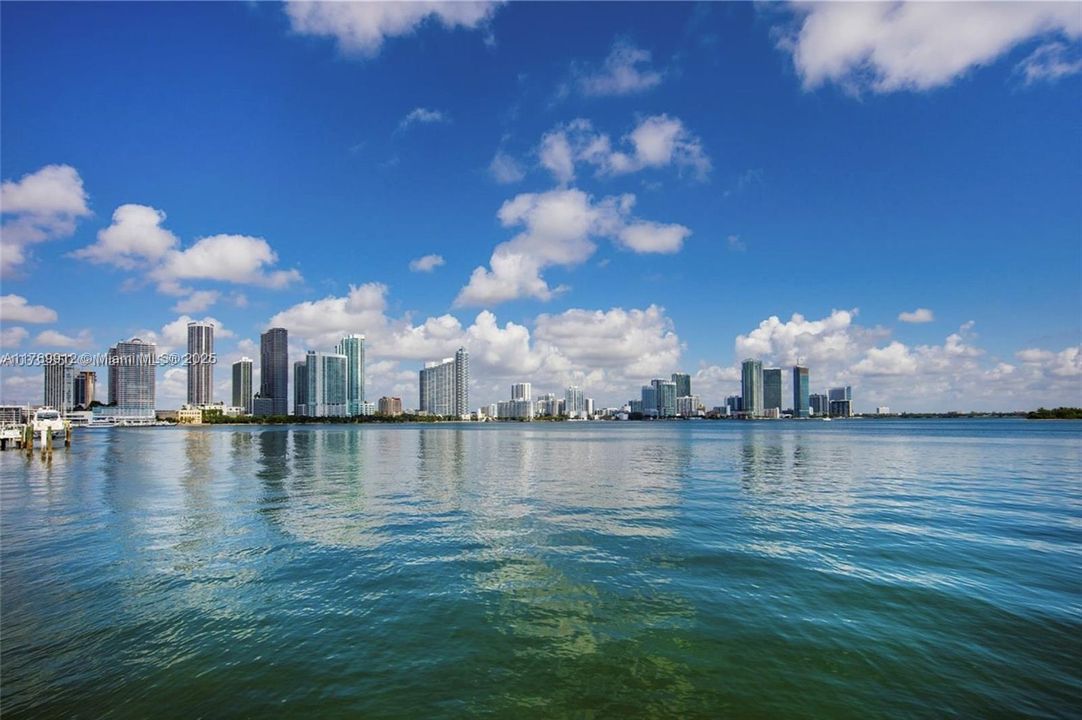 For Sale: $24,900,000 (4 beds, 4 baths, 3605 Square Feet)