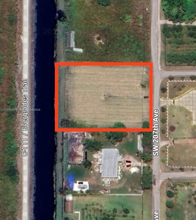 For Sale: $900,000 (1.25 acres)