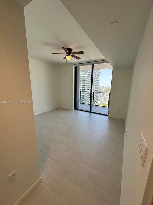 Недавно арендовано: $4,650 (1 спален, 1 ванн, 665 Квадратных фут)