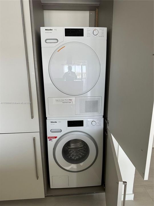 Недавно арендовано: $4,650 (1 спален, 1 ванн, 665 Квадратных фут)