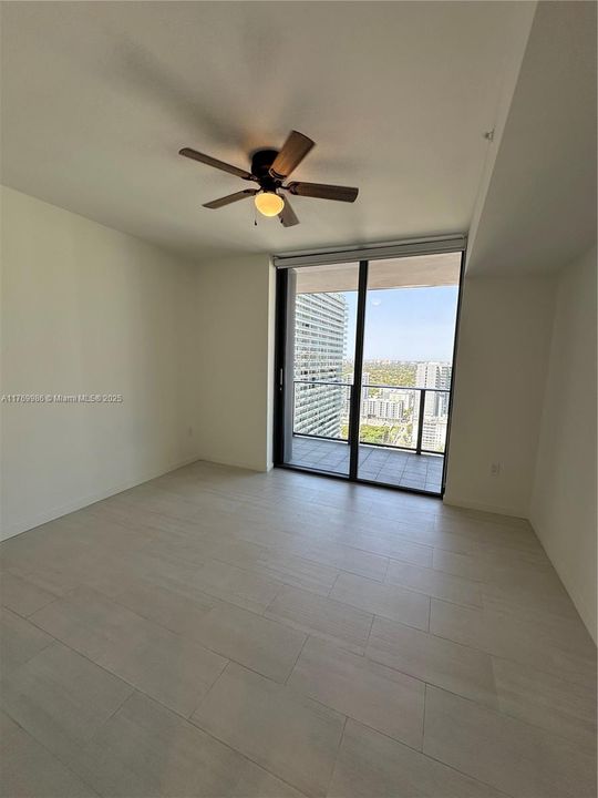 Недавно арендовано: $4,650 (1 спален, 1 ванн, 665 Квадратных фут)